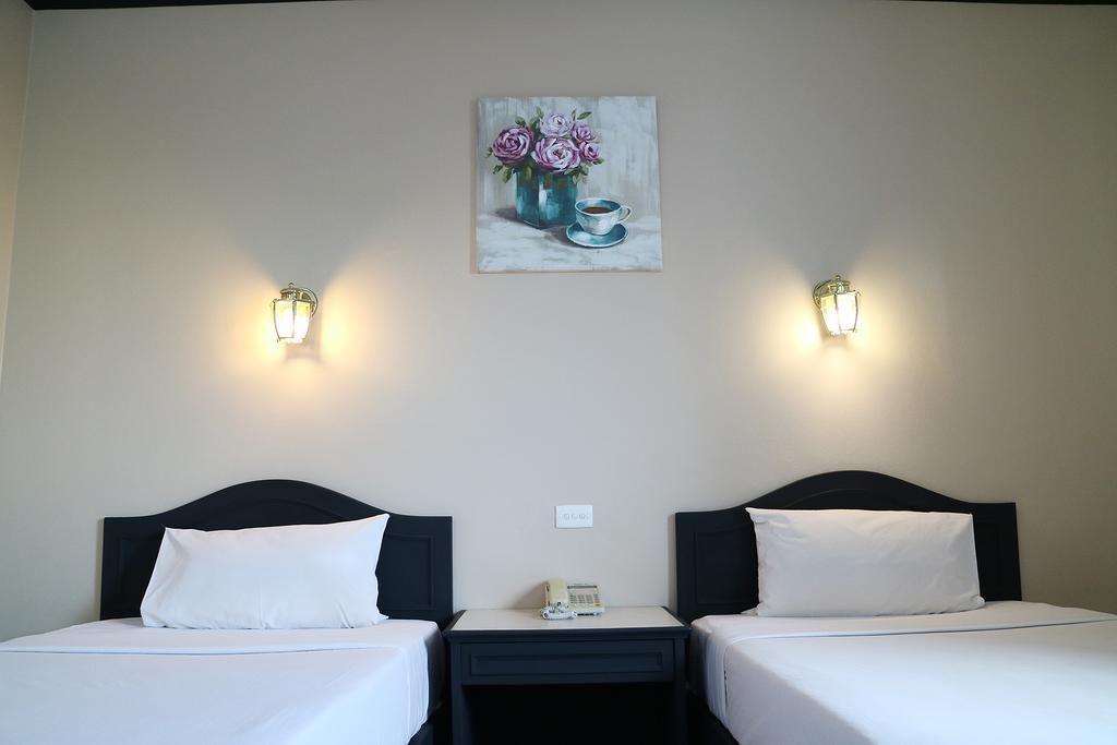 פיטסנולוק Ava Hotel מראה חיצוני תמונה