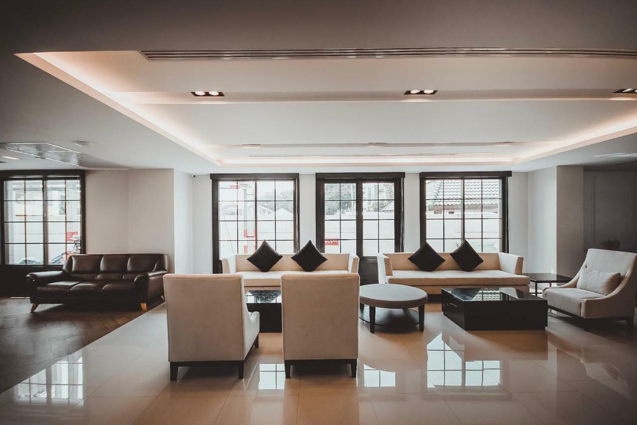 פיטסנולוק Ava Hotel מראה חיצוני תמונה